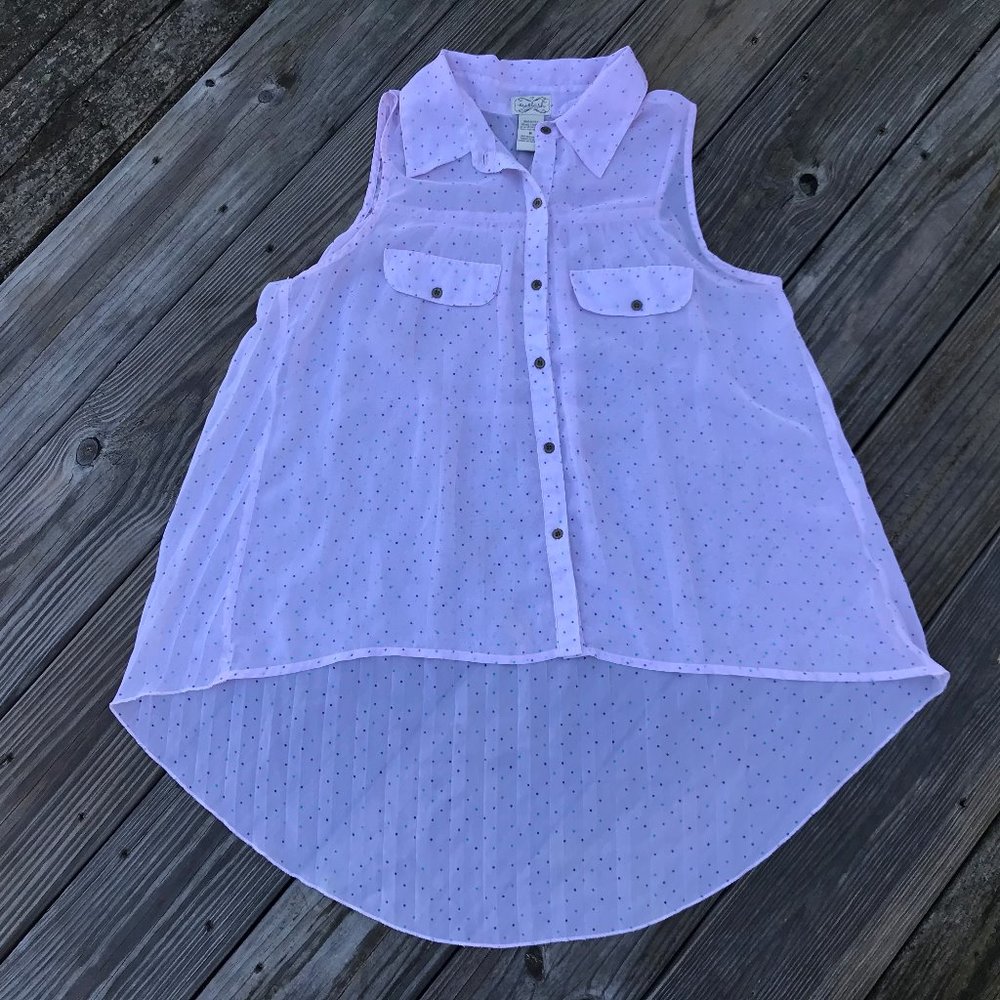 Eyelash Couture Women Top Sleeve less Button Down - Picture 8 of 8